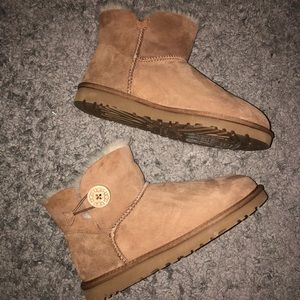 BRAND NEW UGGS